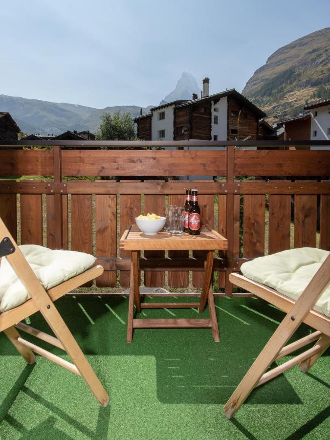 Chez Nous Zermatt Apartment Exterior photo